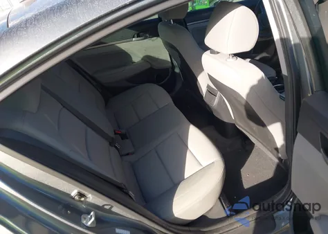 2018 Hyundai Elantra Sel из США, поврежденный, VIN KMHD84LF5JU613917